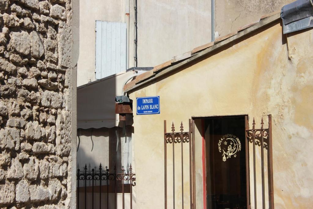 Mas De Valrugues Holifrance Apart otel Saint-Rémy-de-Provence Dış mekan fotoğraf