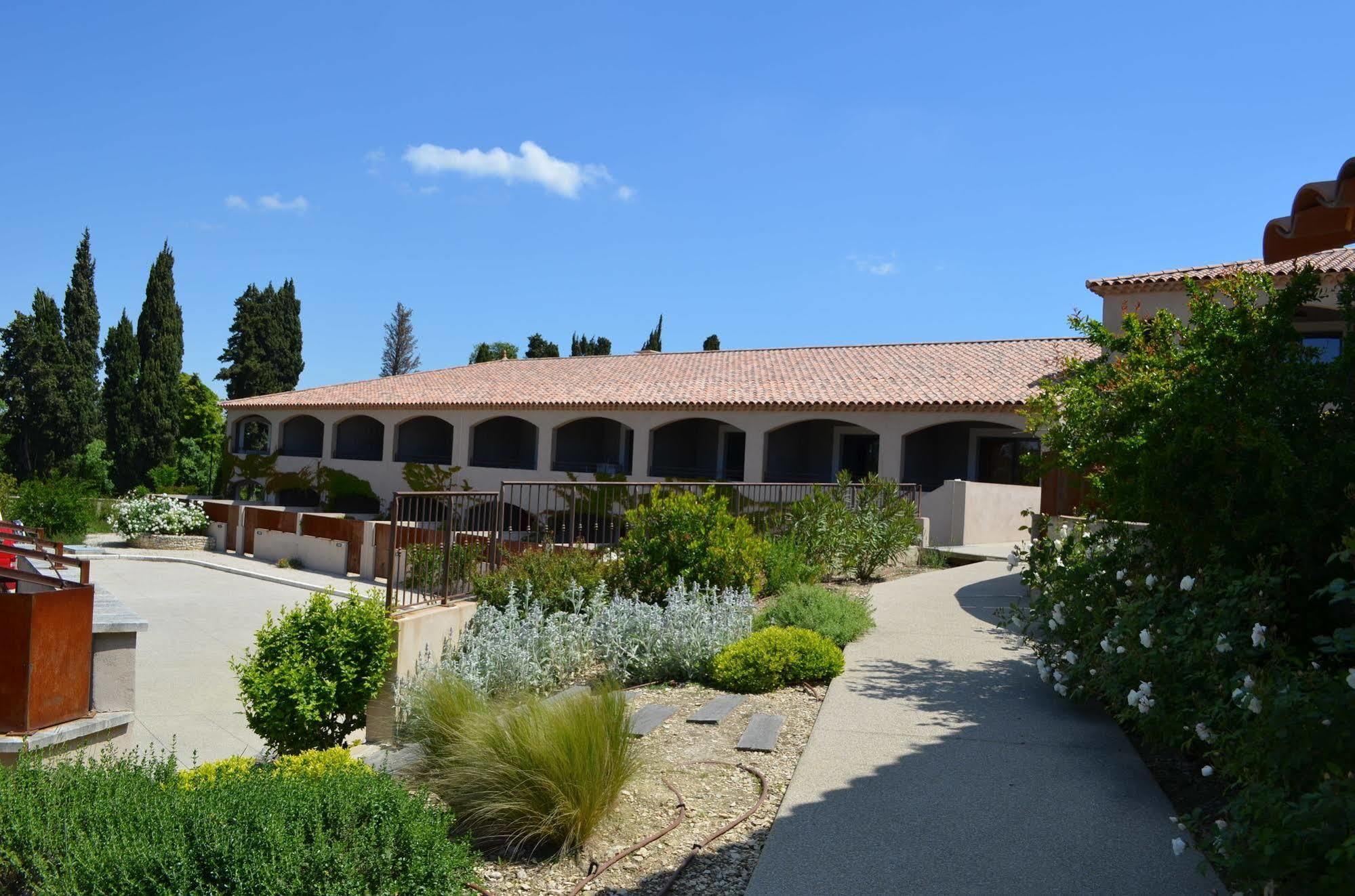 Mas De Valrugues Holifrance Apart otel Saint-Rémy-de-Provence Dış mekan fotoğraf
