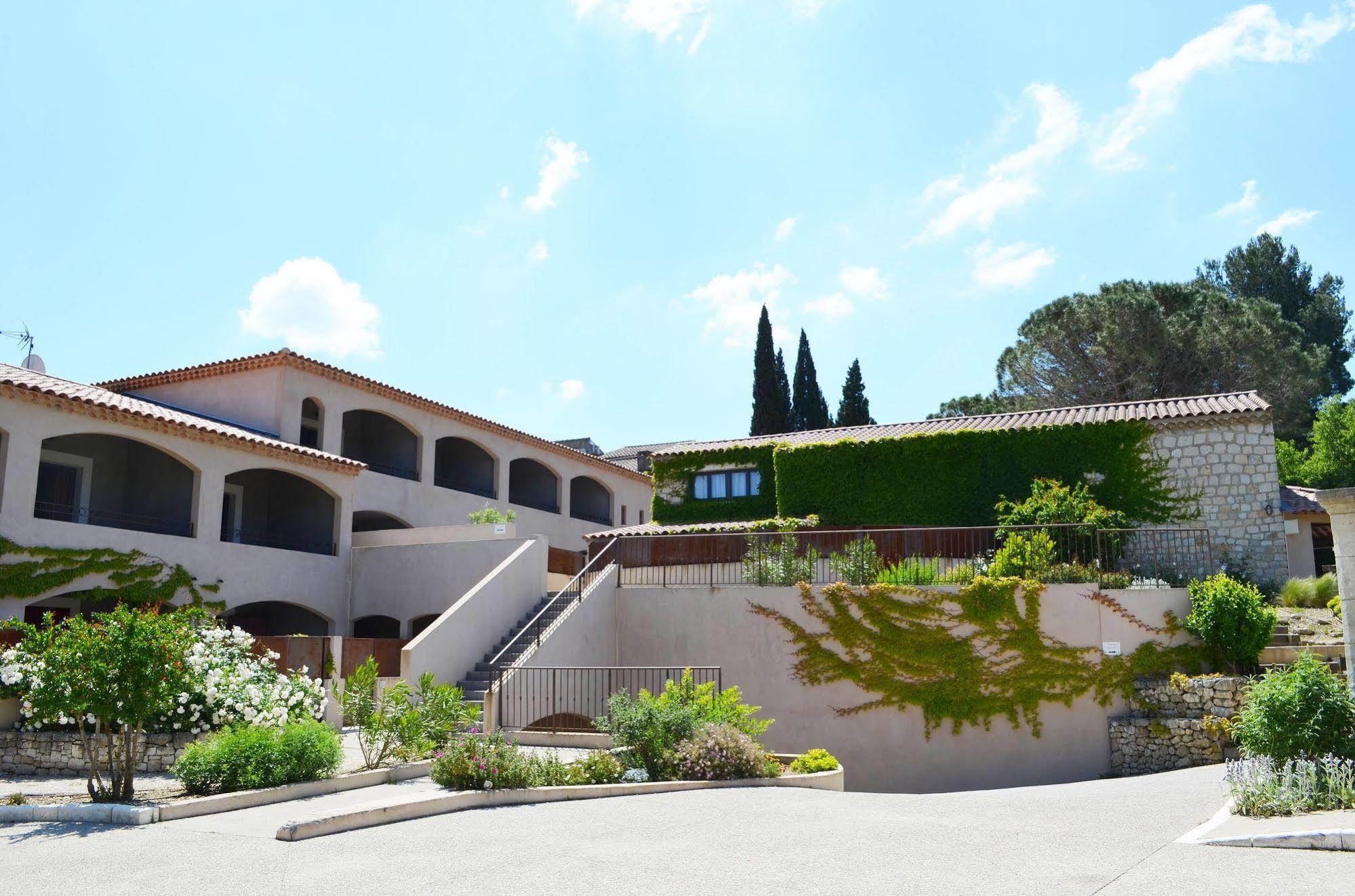 Mas De Valrugues Holifrance Apart otel Saint-Rémy-de-Provence Dış mekan fotoğraf
