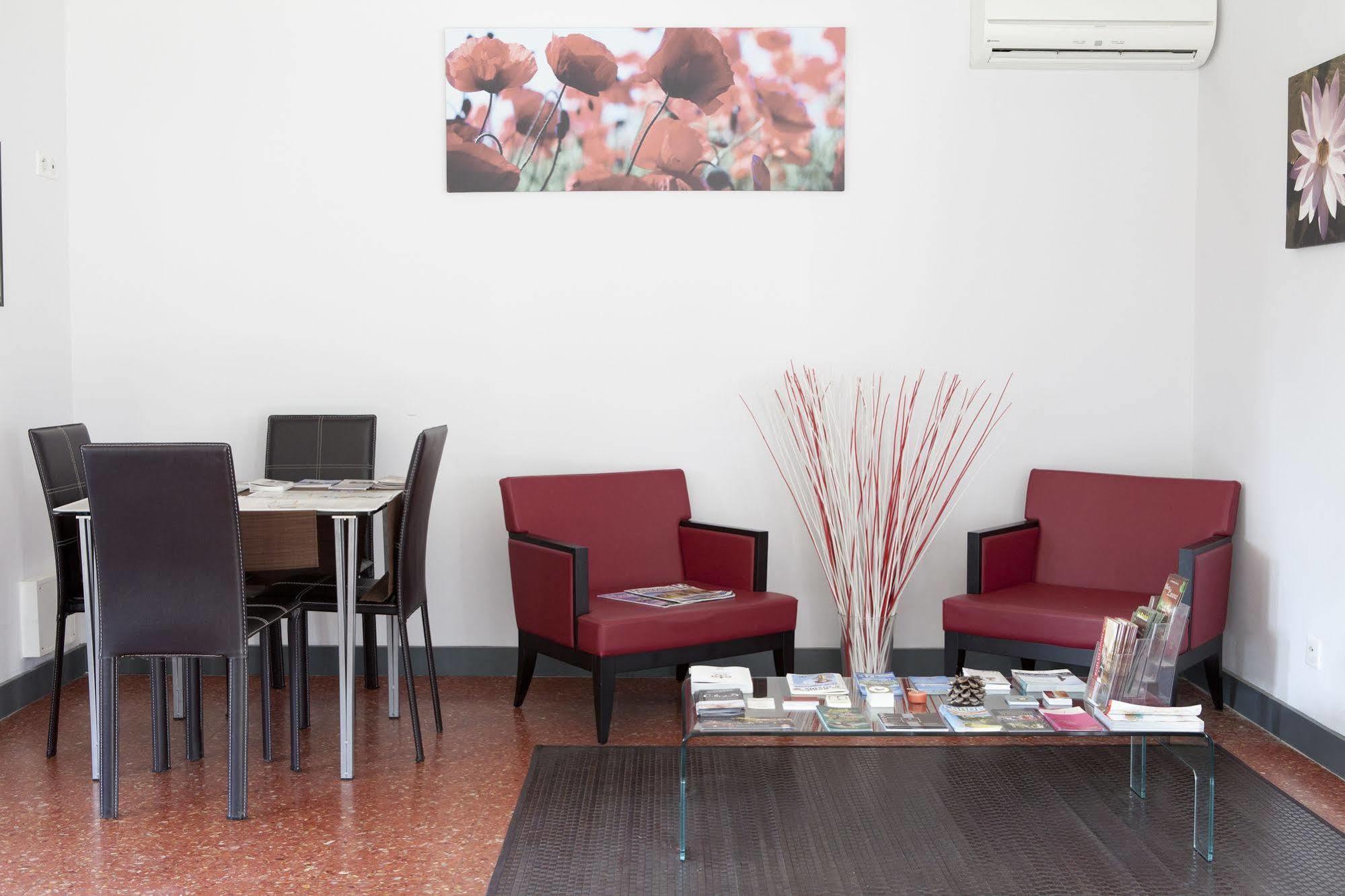 Mas De Valrugues Holifrance Apart otel Saint-Rémy-de-Provence Dış mekan fotoğraf