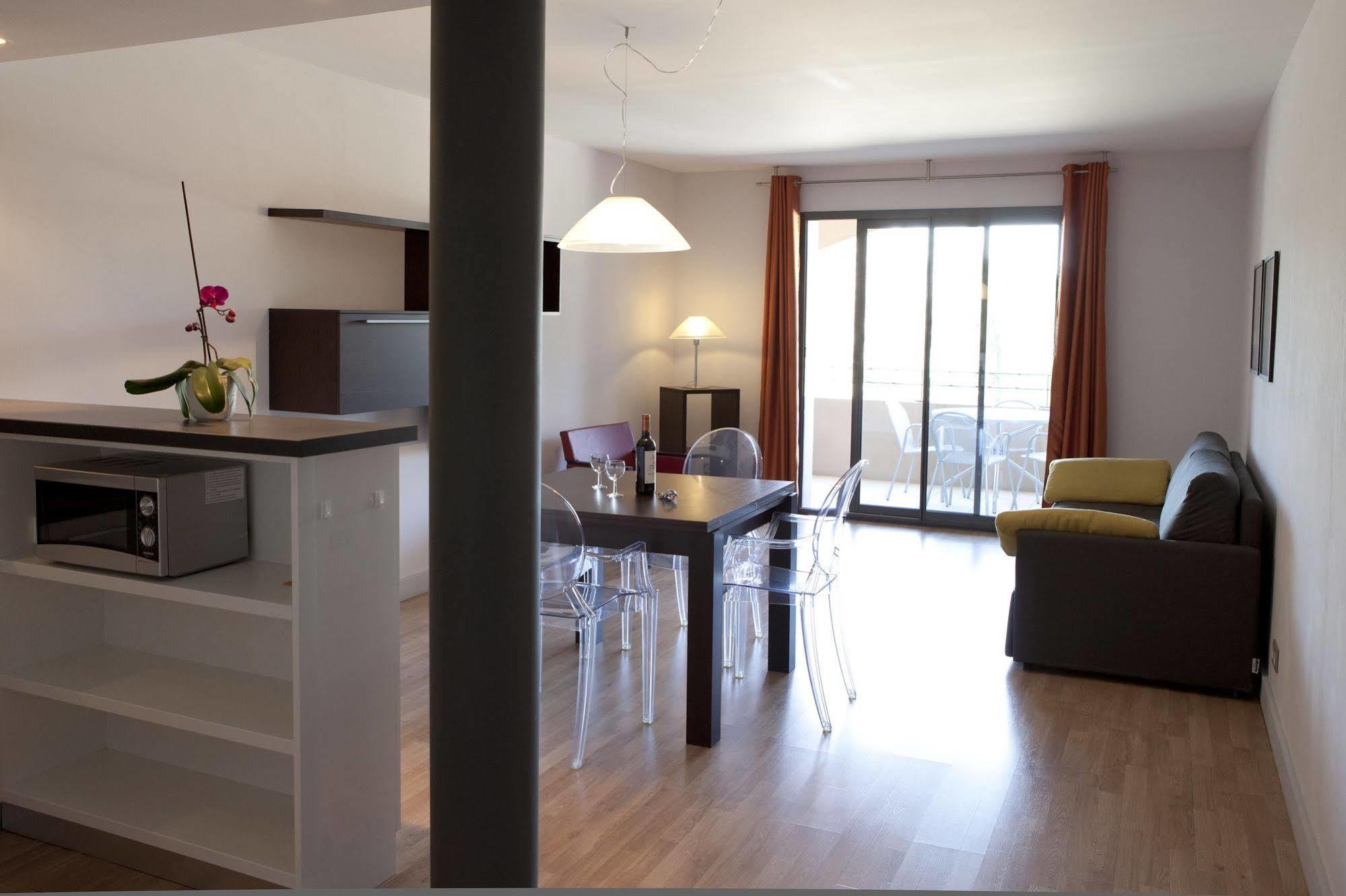 Mas De Valrugues Holifrance Apart otel Saint-Rémy-de-Provence Dış mekan fotoğraf