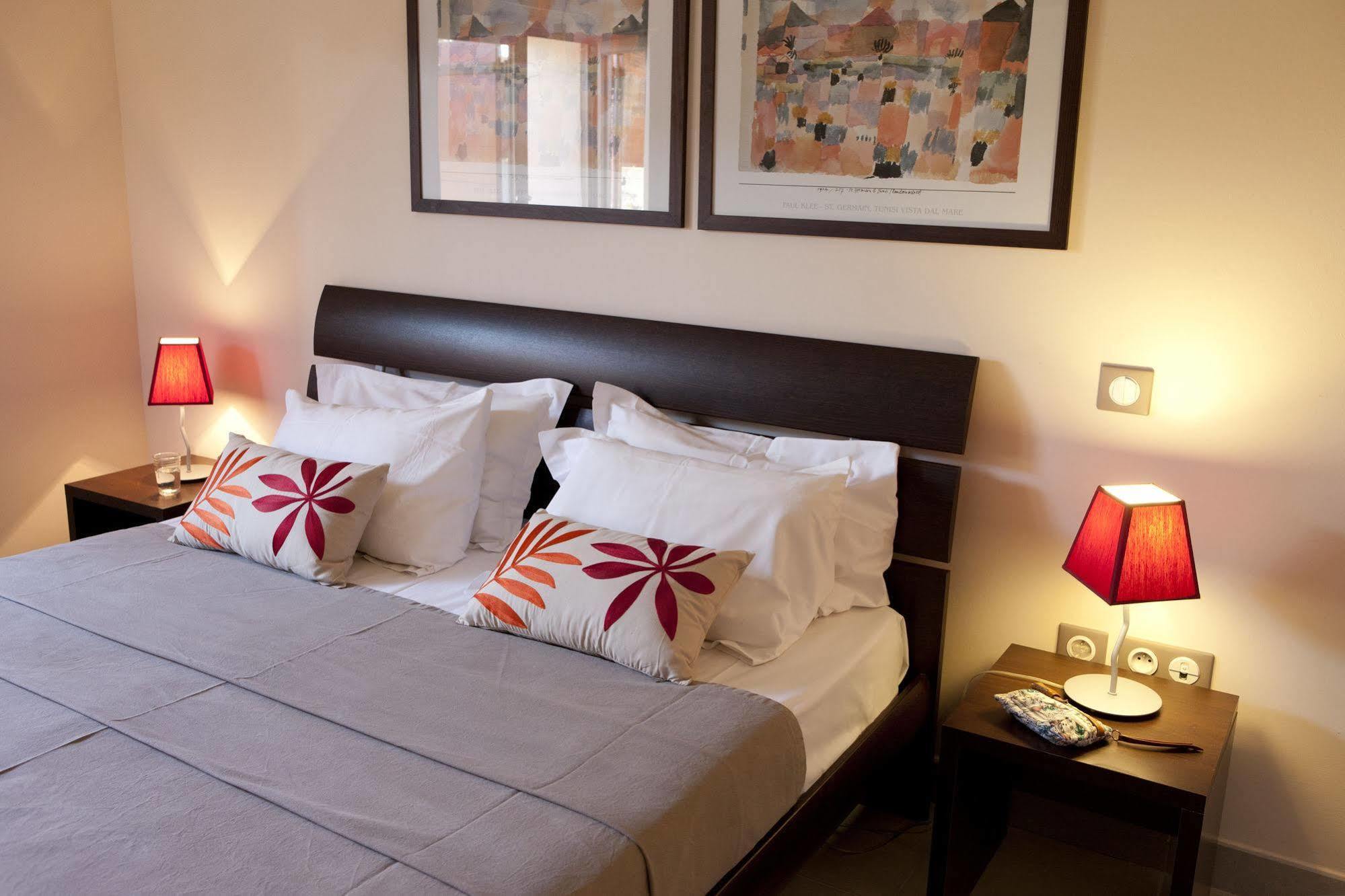 Mas De Valrugues Holifrance Apart otel Saint-Rémy-de-Provence Dış mekan fotoğraf