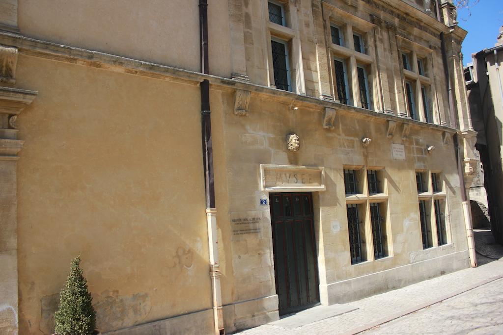 Mas De Valrugues Holifrance Apart otel Saint-Rémy-de-Provence Dış mekan fotoğraf