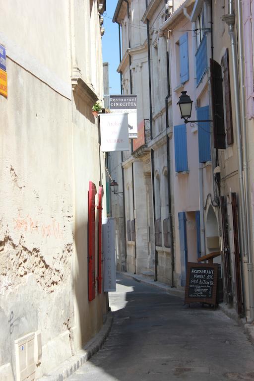 Mas De Valrugues Holifrance Apart otel Saint-Rémy-de-Provence Dış mekan fotoğraf